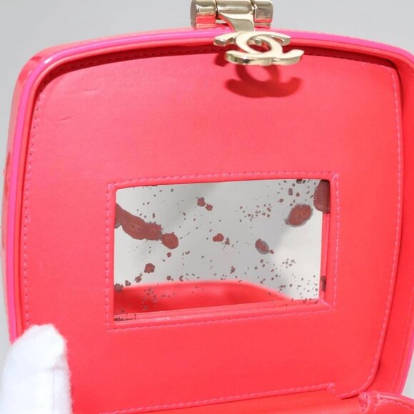 CHANEL Vanity Cosmetic Pouch Enamel Pink CC - Picture 9 of 15